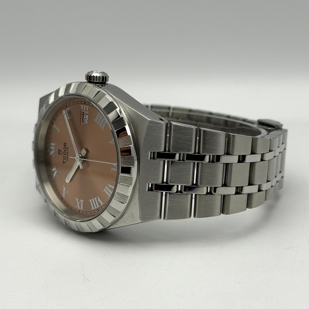 Tudor Royal 