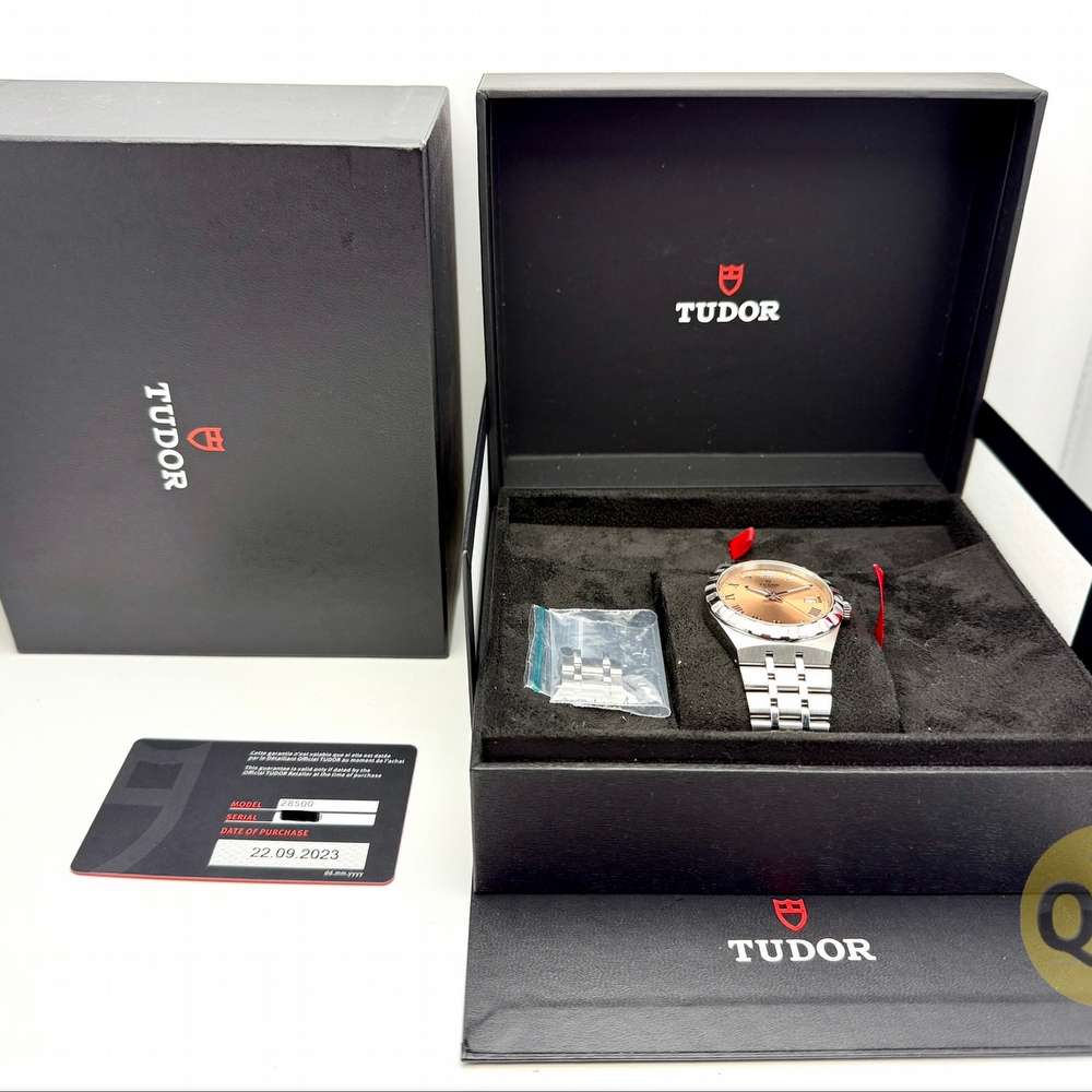 Tudor Royal 