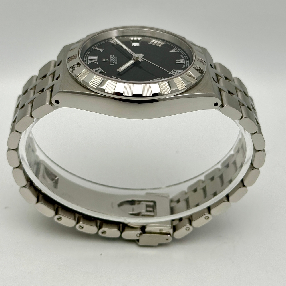 Tudor Royal 