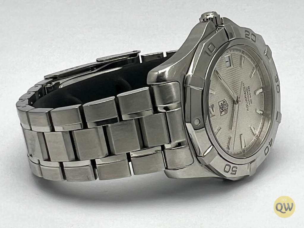 TAG Heuer Aquaracer シルバー 時計 タグ・ホイヤー アクアレーサー：ダイビングとアドベンチャーの