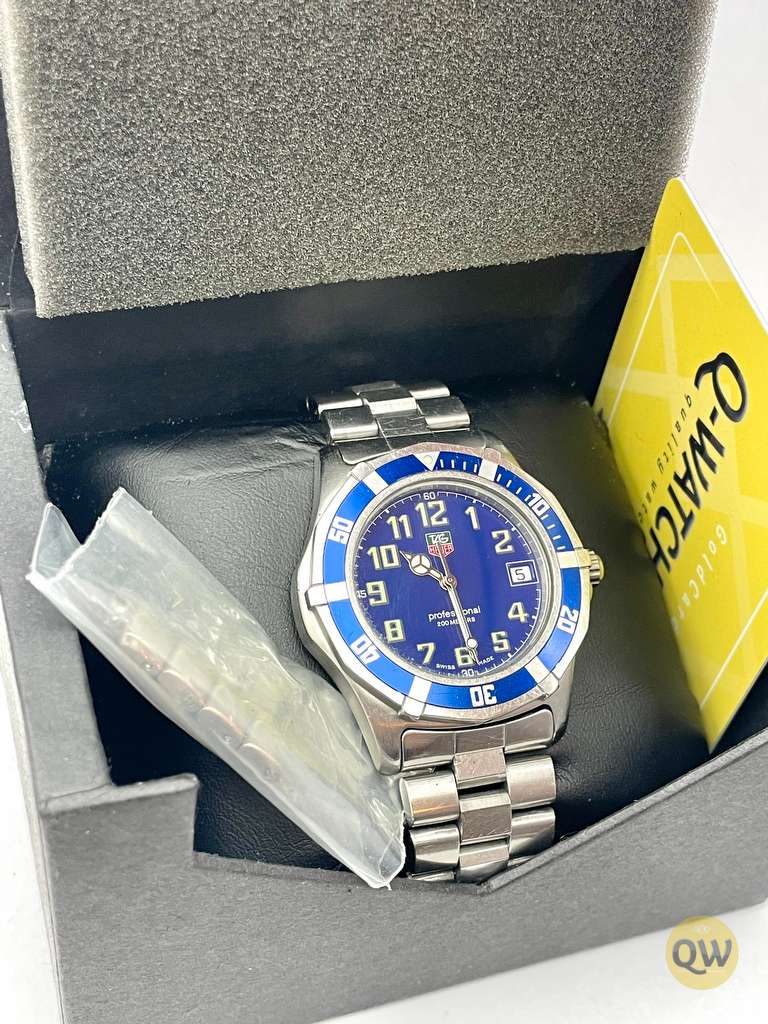 Tag Heuer Professional 2000 series